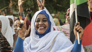 اتفاق تقاسم السلطة في السودان يقصي روّاد التغيير